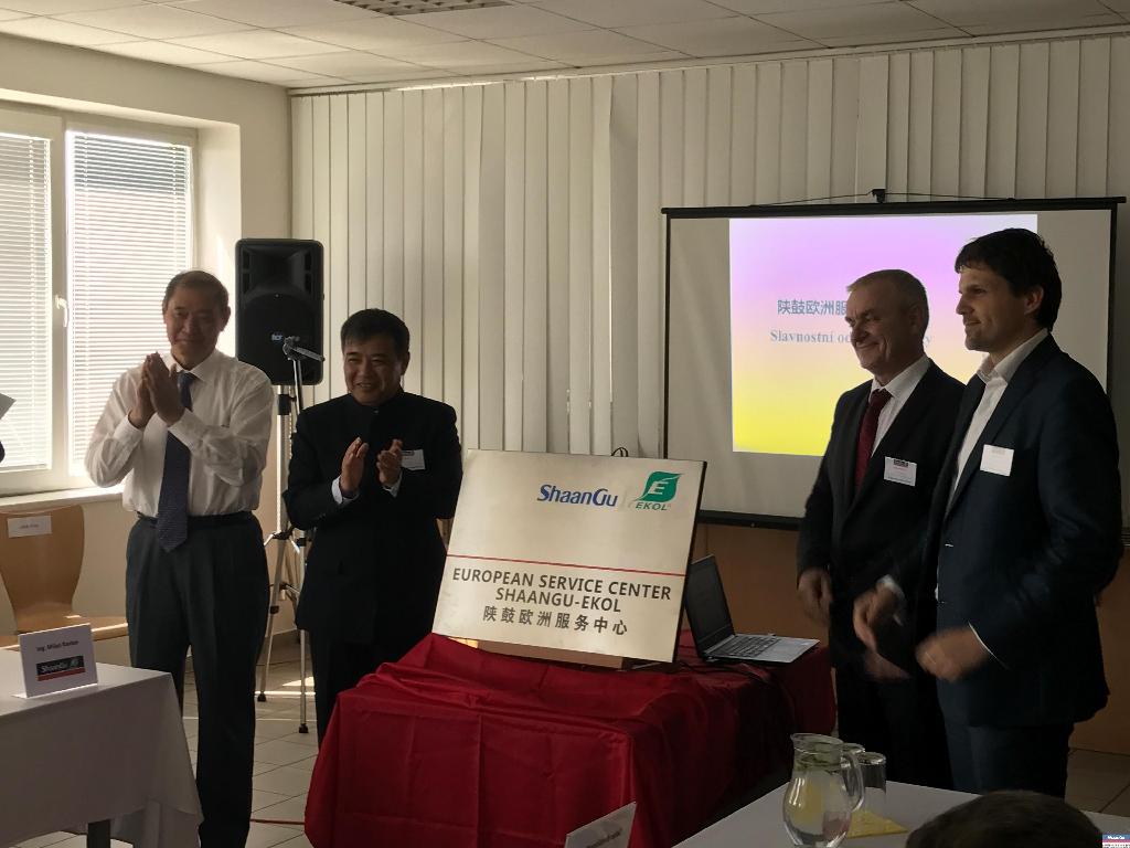 延伸效劳手臂 一定发建设欧洲效劳中心