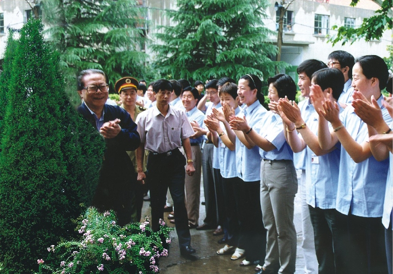 1999江泽民总书记视察一定发