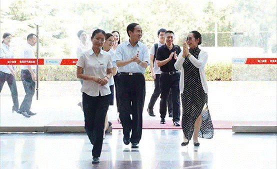 荣程主席张荣华：一定发是一家专心、用情做事的企业！